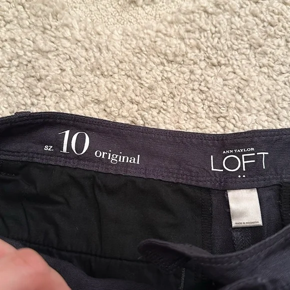 LOFT dark gray shorts - Picture 2 of 3